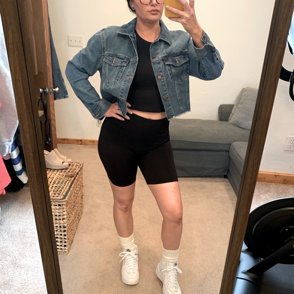 Crop denim jacket